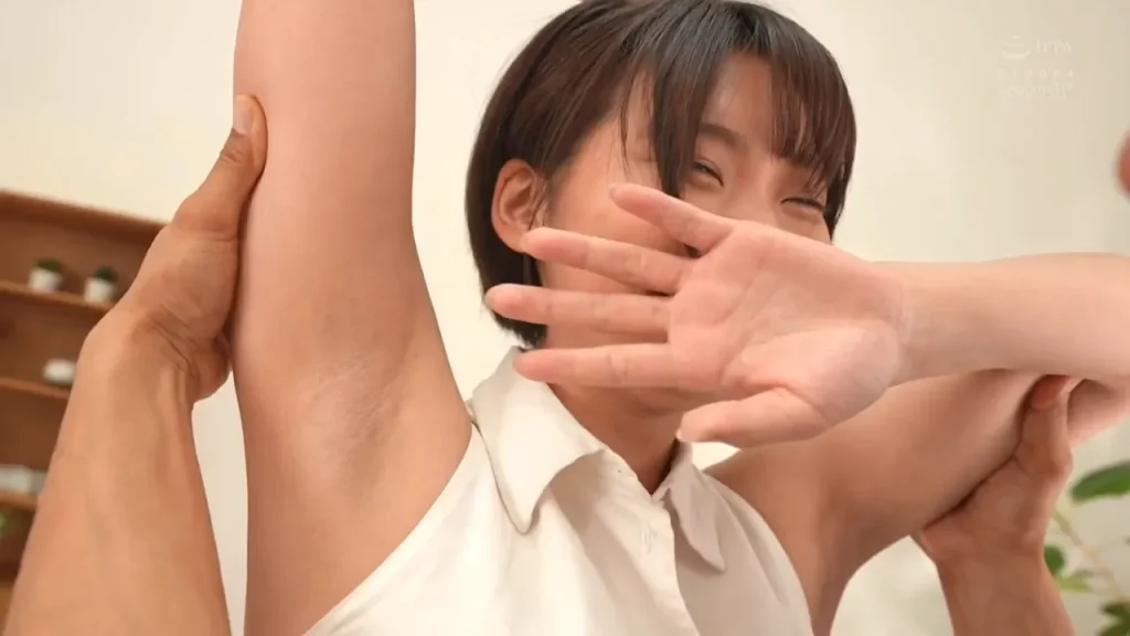 花原アスカ腋
