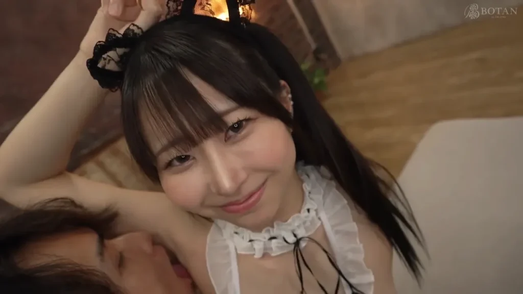 天美めあ腋舐め