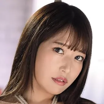 葉月ひな