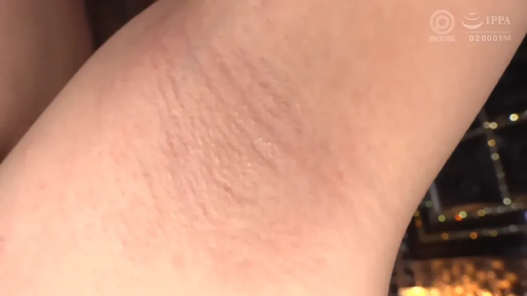 七嶋舞の腋