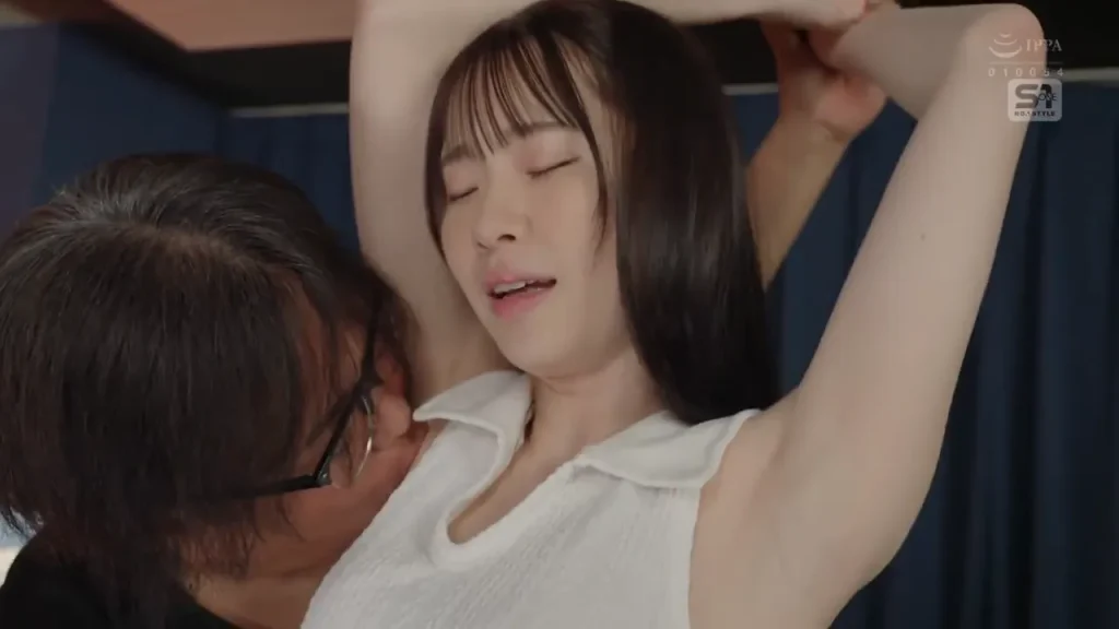 白上咲花ワキ舐め