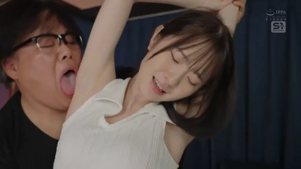 白上咲花の脇舐め