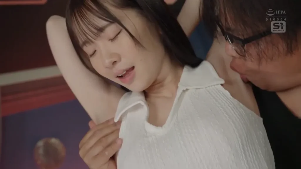 白上咲花ワキ舐め