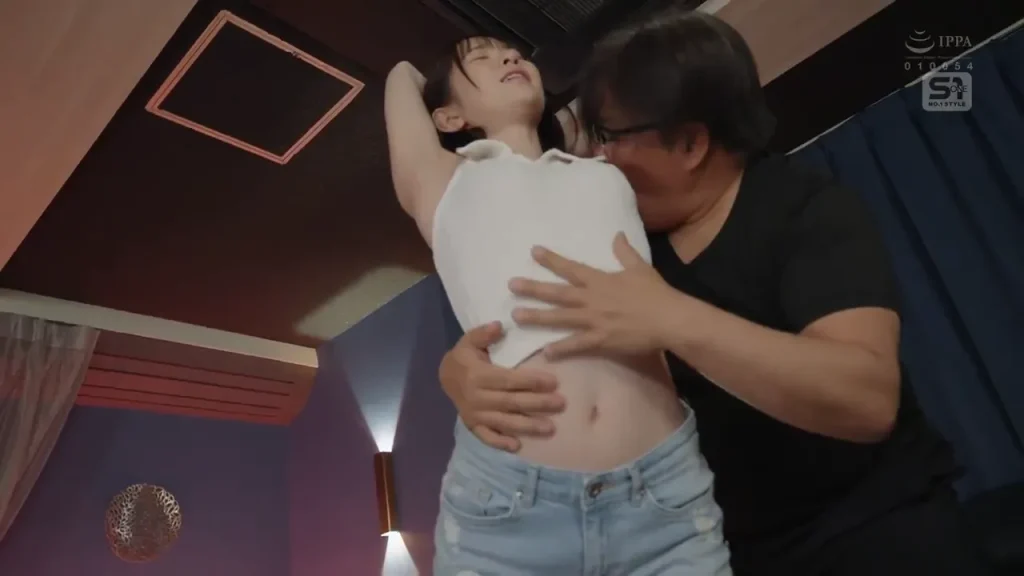 白上咲花の脇舐め