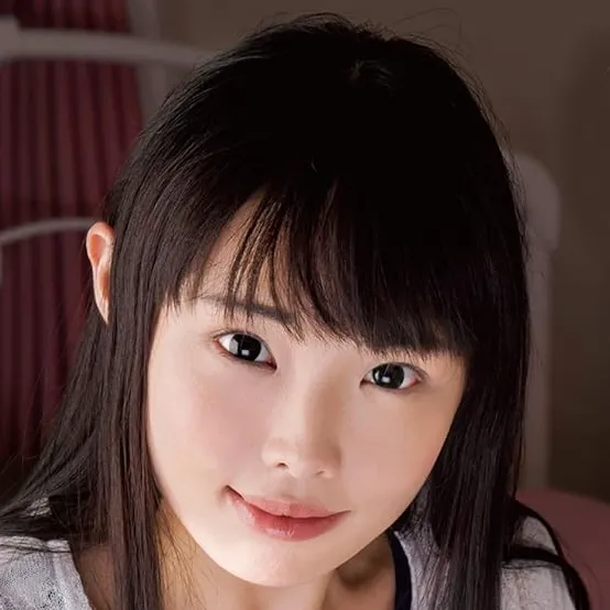 初芽里奈