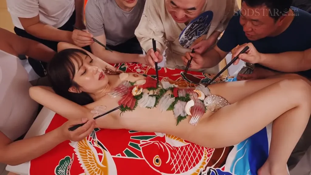 Nyotaimori