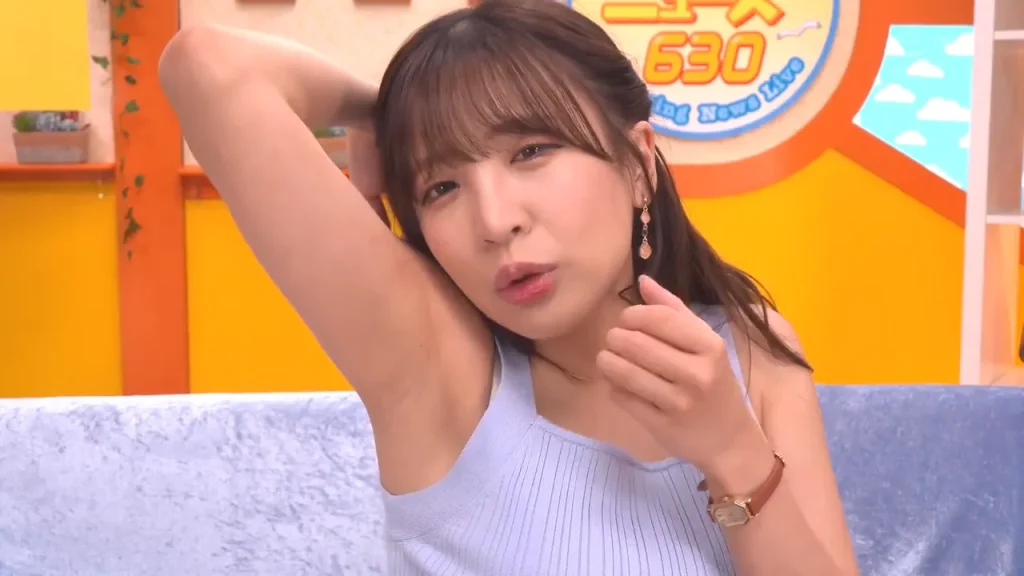 小那海あや腋舐め