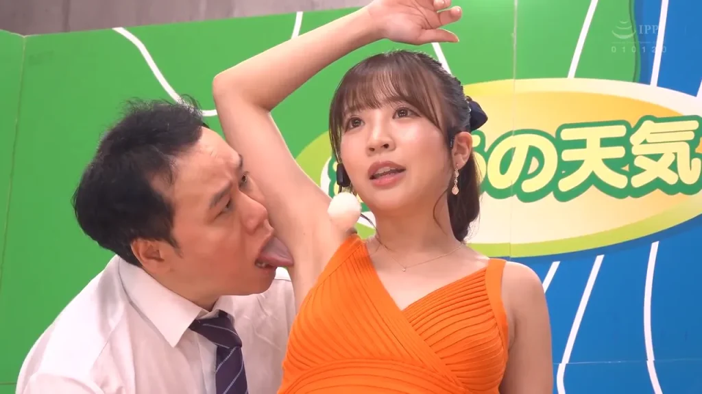 小那海あや脇舐め