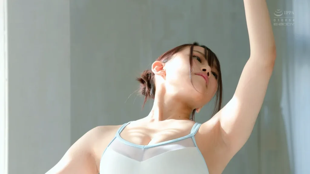 白石椿の脇