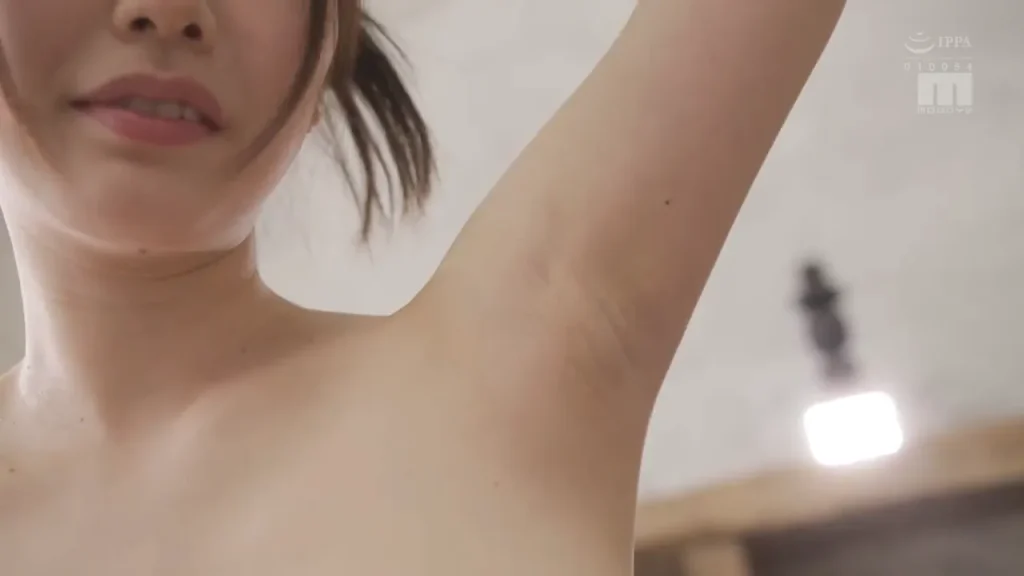 石川澪の腋